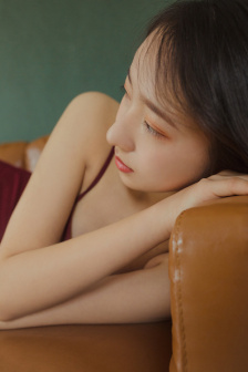 被囚禁的圣女